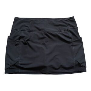 Athleta Women’s Black ‘Action Skort’  14.5” With Pockets Size Medium